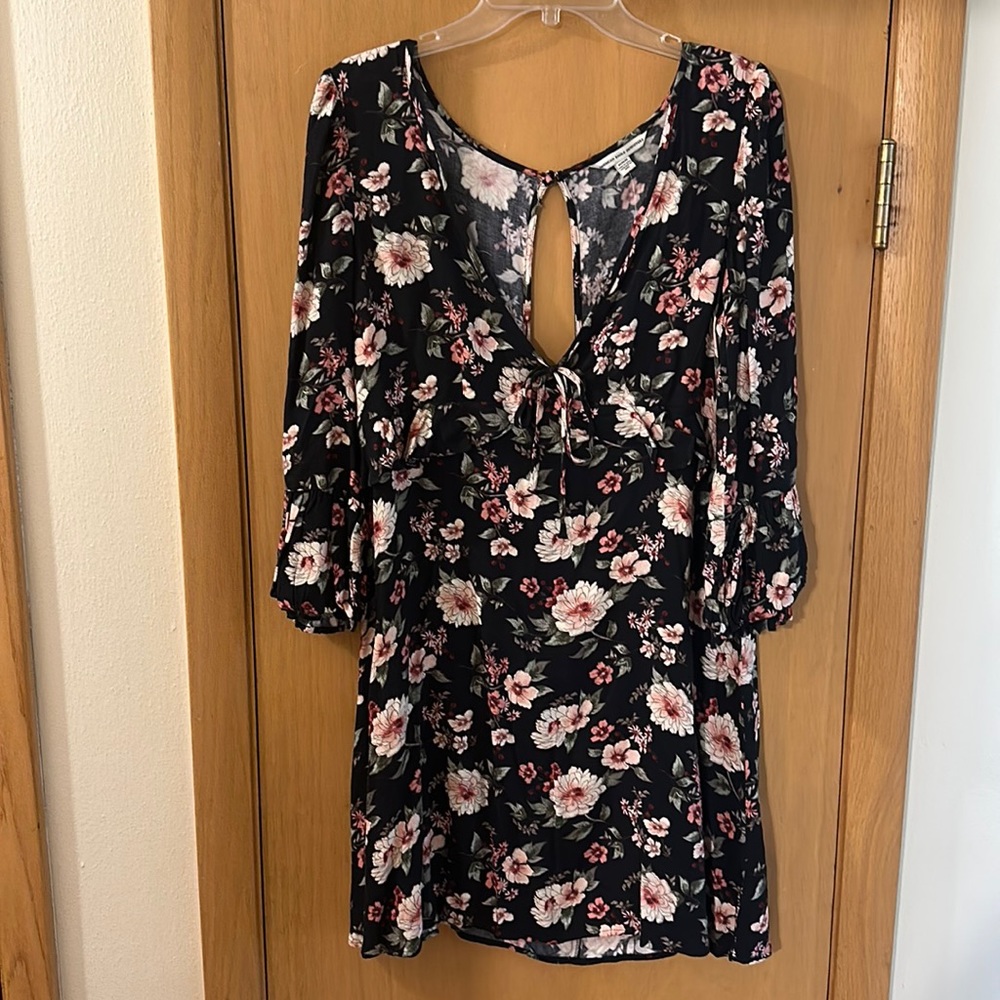 American Eagle Outfitters Women’s Floral Tie Front Dress New Black Pink Medium